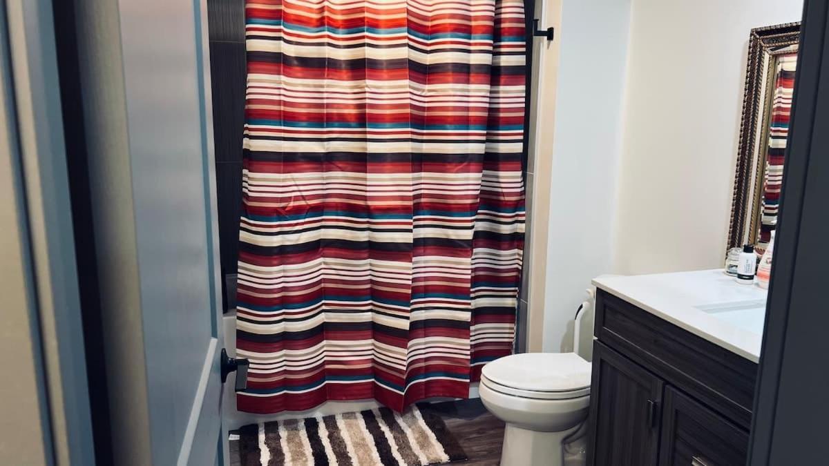 Tranquil Oasis 2 Bedroom Suite With Pool View 維多利亞 外观 照片