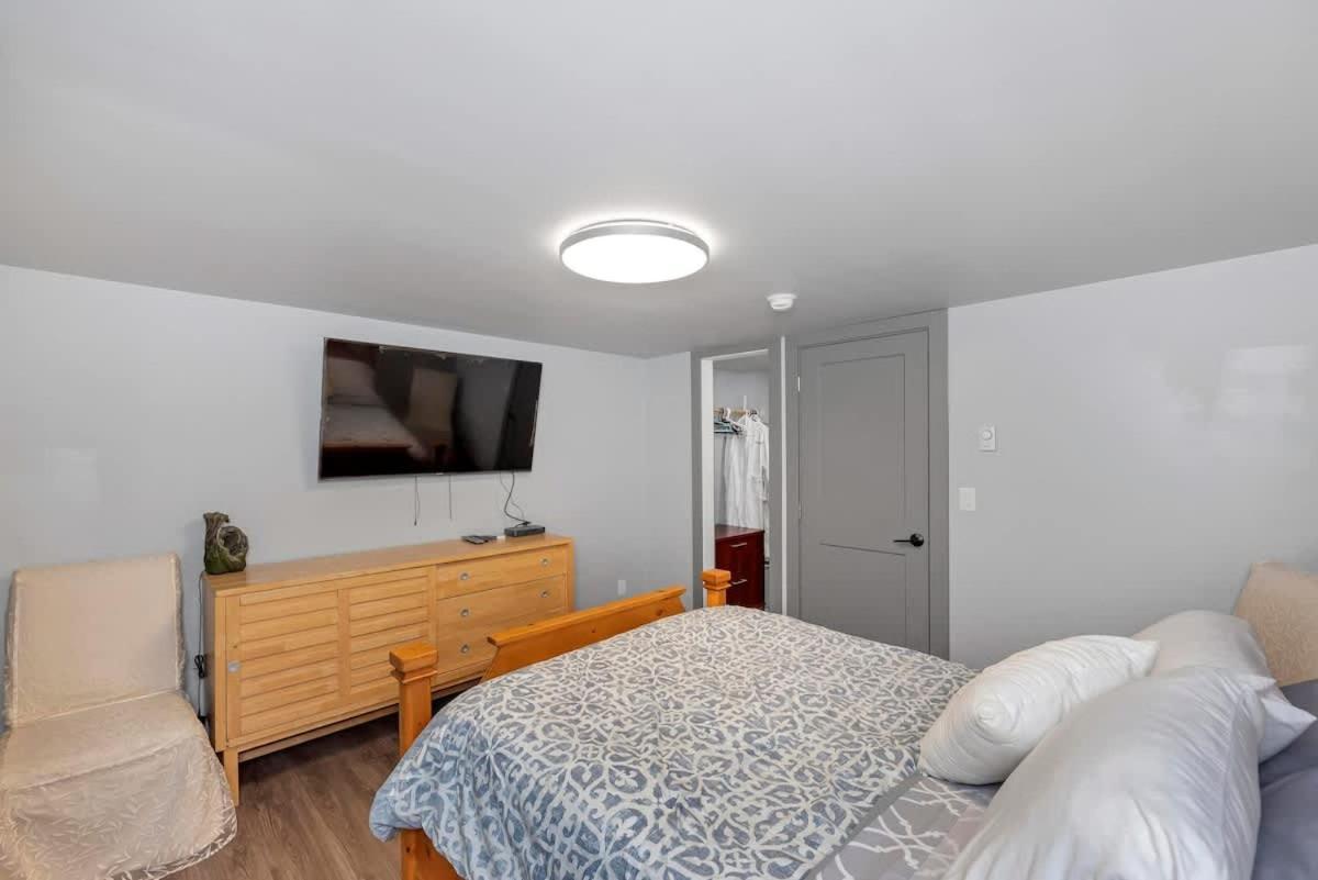Tranquil Oasis 2 Bedroom Suite With Pool View 維多利亞 外观 照片